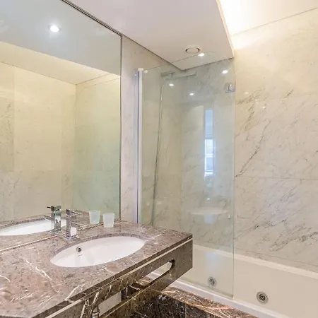 Flh Modern With Balcony Funchal (Madeira)