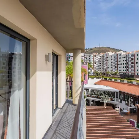 Apartment Flh Modern With Balcony